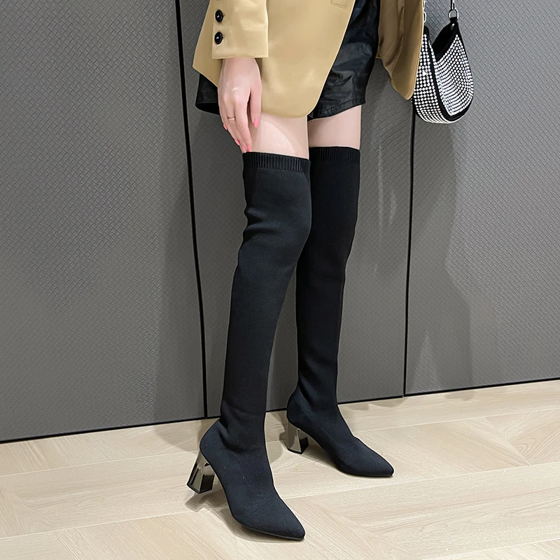 Winter New Fashion Pointed Toe Square High Heels Stretch Fabric Over The Knee Women Shoes Boots Botas Thigh High Boots
Winter New Fashion Pointed Toe Square High Heels Stretch Fabric Over The Knee Women Shoes Boots Botas Thigh High Boots