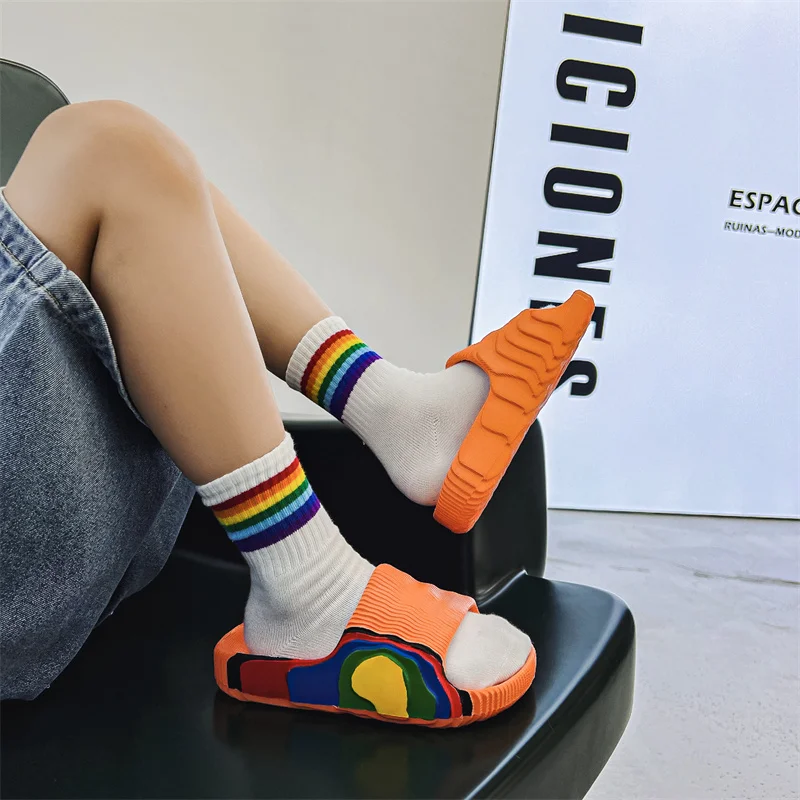 Summer Adult Kid Slippers Sandals Boy Girls Eva Platform Soft Bottom Mother Kids Trend Rainbow Slides Beach Shoes For Men Women
Summer Adult Kid Slippers Sandals Boy Girls Eva Platform Soft Bottom Mother Kids Trend Rainbow Slides Beach Shoes For Men Women