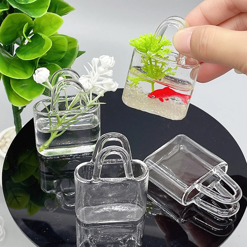 1Pcs Dollhouse Mini Glass Handbag Transparent Vase Fish Tank W/Package Box Home Decor
1Pcs Dollhouse Mini Glass Handbag Transparent Vase Fish Tank W/Package Box Home Decor