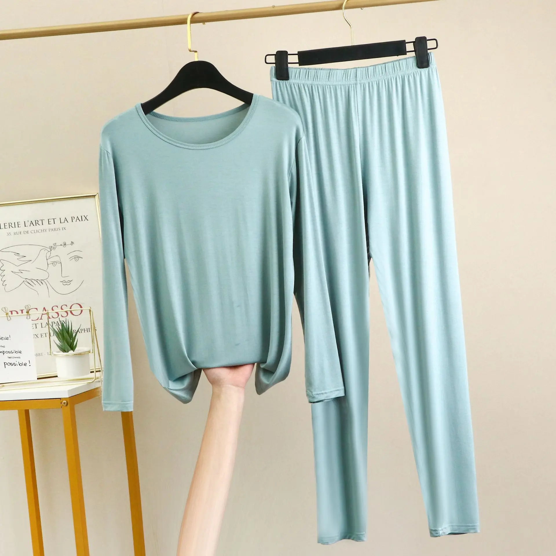 Комплект нижнего белья из модала, Пижама, длинные штаны, Женская Интимная одежда, эластичное плотно прилегающее нижнее белье, домашние мягкие кальсоны, термобелье, Топ
Комплект нижнего белья из модала, Пижама, длинные штаны, Женская Интимная одежда, эластичное плотно прилегающее нижнее белье, домашние мягкие кальсоны, термобелье, Топ