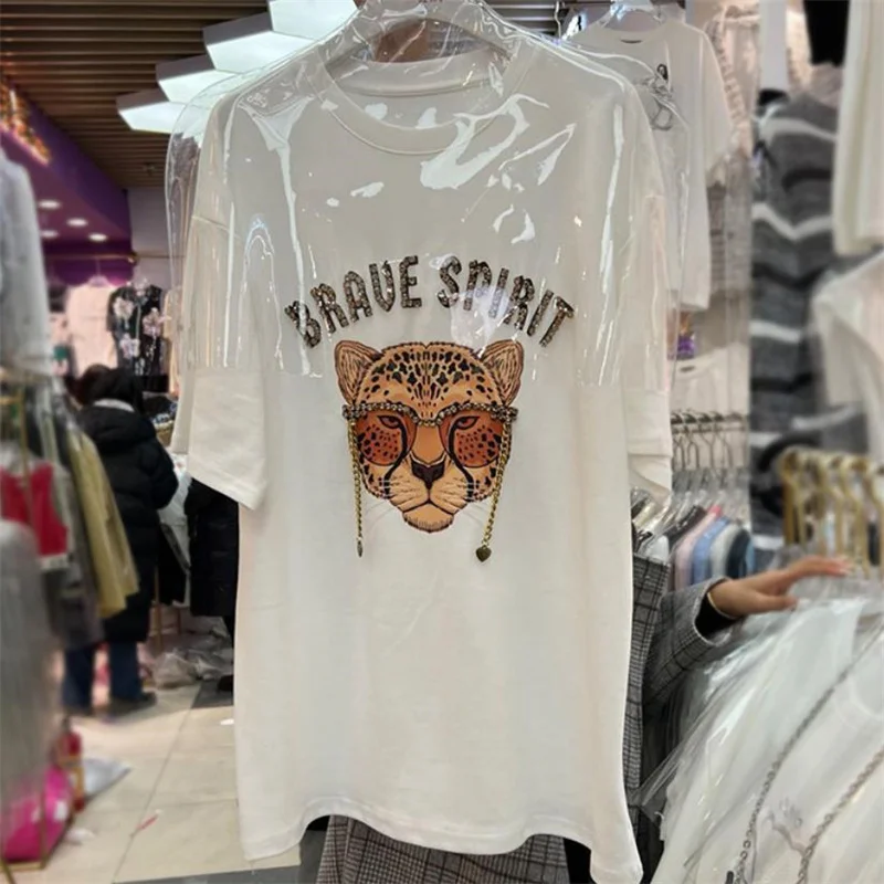 Summer new diamond letter leopard cotton T-shirt women's loose casual large size long top
Summer new diamond letter leopard cotton T-shirt women's loose casual large size long top