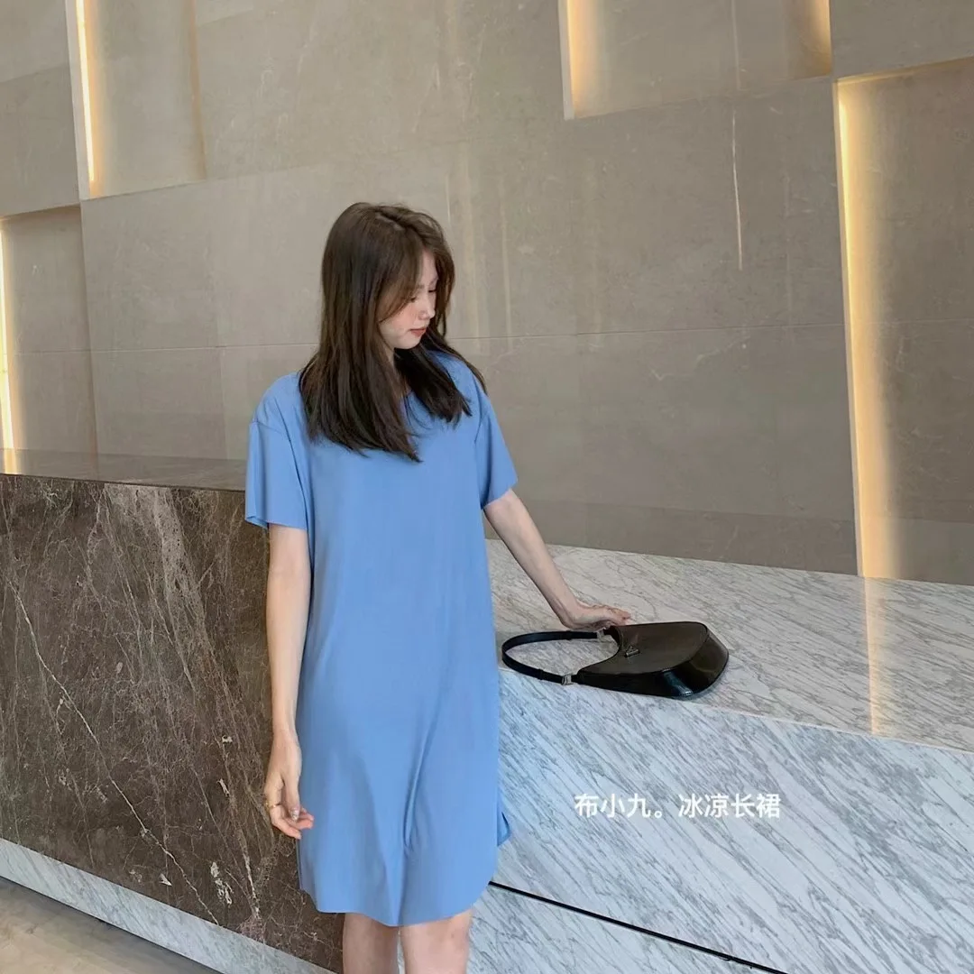 Summer Ice Silk Dress New Fashion Dress Loose Solid Color A- line Skirt Women's Casual Nightdress 
Summer Ice Silk Dress New Fashion Dress Loose Solid Color A- line Skirt Women's Casual Nightdress