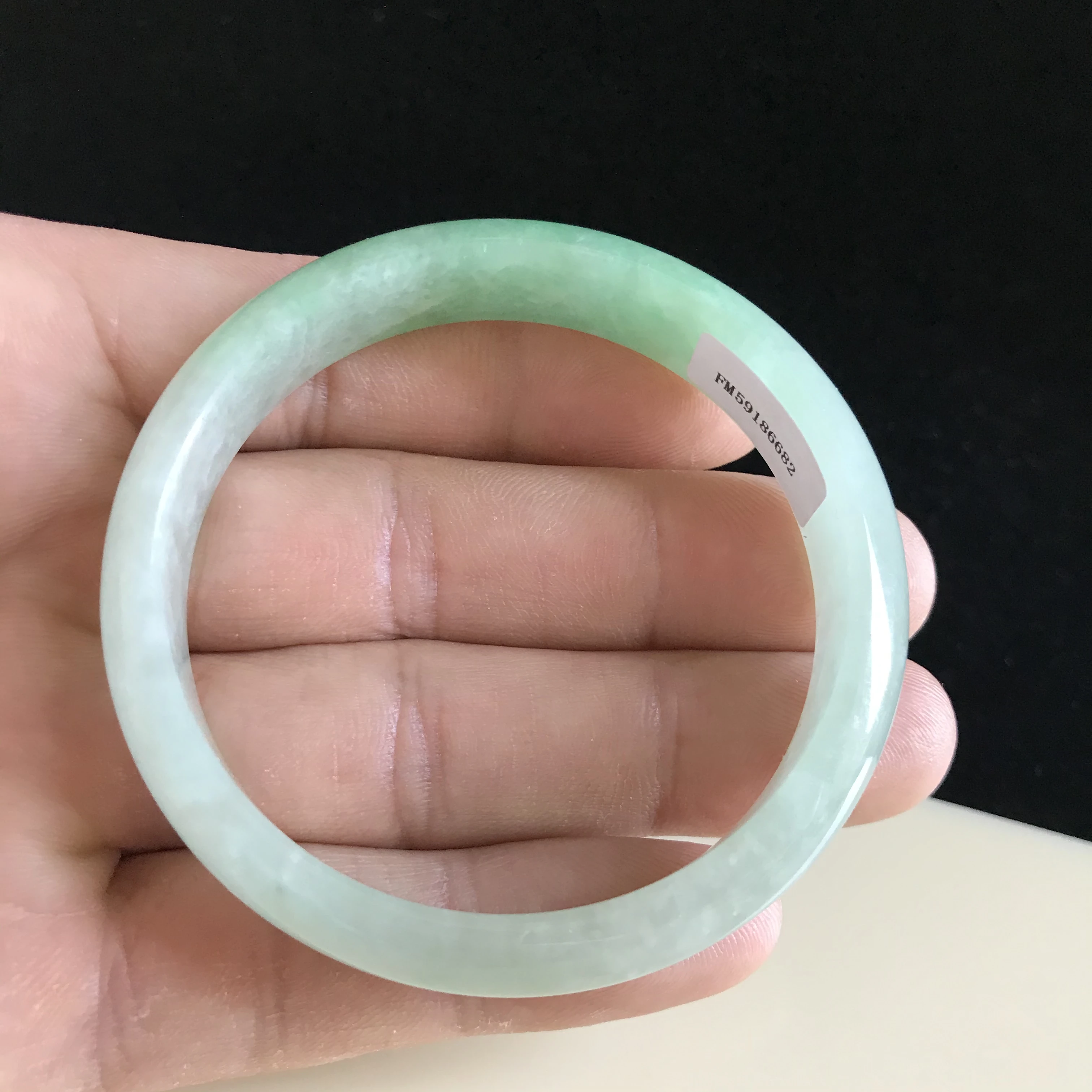 Burma 100%Genuine High-end Jadeite Bracelet Jewelry Jade Bangles For Women 58mm (With Certificate)
Burma 100%Genuine High-end Jadeite Bracelet Jewelry Jade Bangles For Women 58mm (With Certificate)