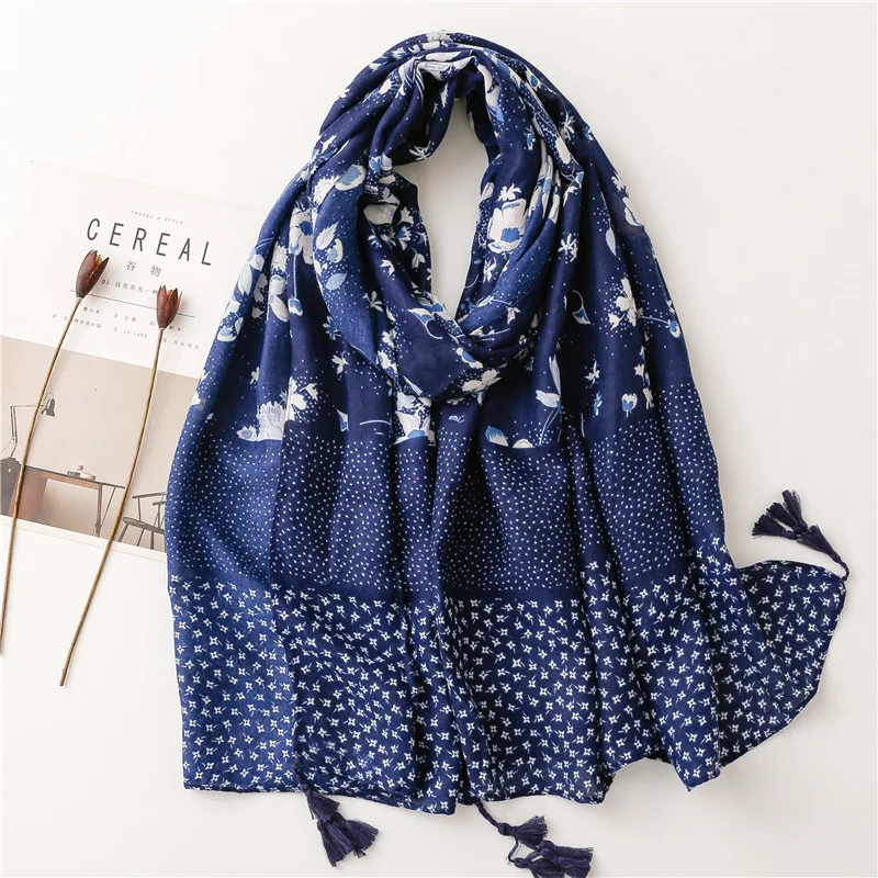 Hot Spain Luxury Brand Navy Blue Floral Tassel Viscose Shawl Scarf Lady Print Muffler Hijab Sjaal Foulards Muslim Snood 180*90Cm
Hot Spain Luxury Brand Navy Blue Floral Tassel Viscose Shawl Scarf Lady Print Muffler Hijab Sjaal Foulards Muslim Snood 180*90Cm