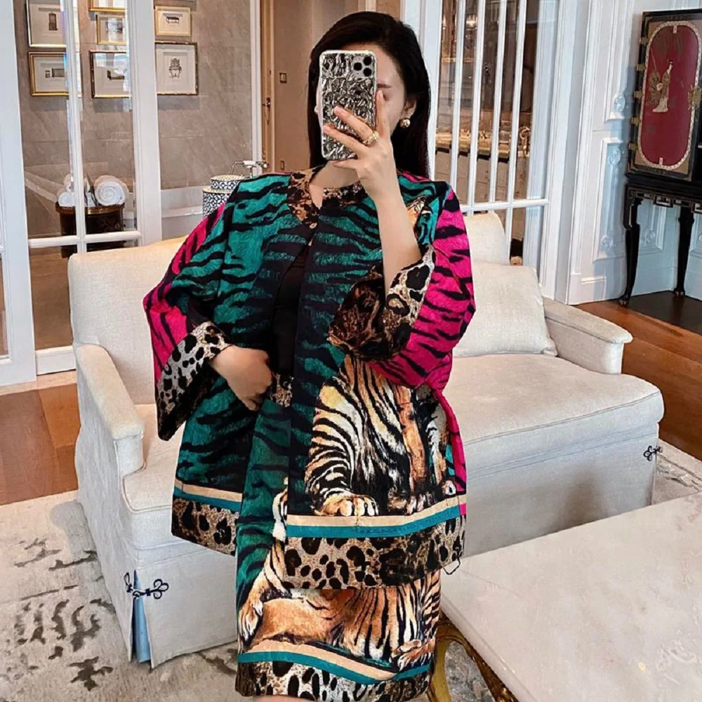 traf 2023 woman y2k jacket satin 3D jacquard loose casual women's top coat new fashion high quality autumn winter batsuit bra
traf 2023 woman y2k jacket satin 3D jacquard loose casual women's top coat new fashion high quality autumn winter batsuit bra
