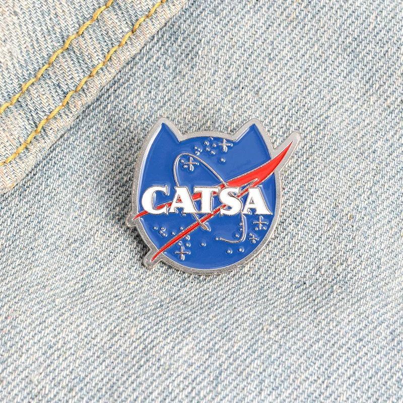 Catsa Cat Shape New Year Gift Creativity Women's Brooch Cartoon Enamel Pin Christmas Lapel Pins Badges Friends Jewelry Fashion
Catsa Cat Shape New Year Gift Creativity Women's Brooch Cartoon Enamel Pin Christmas Lapel Pins Badges Friends Jewelry Fashion