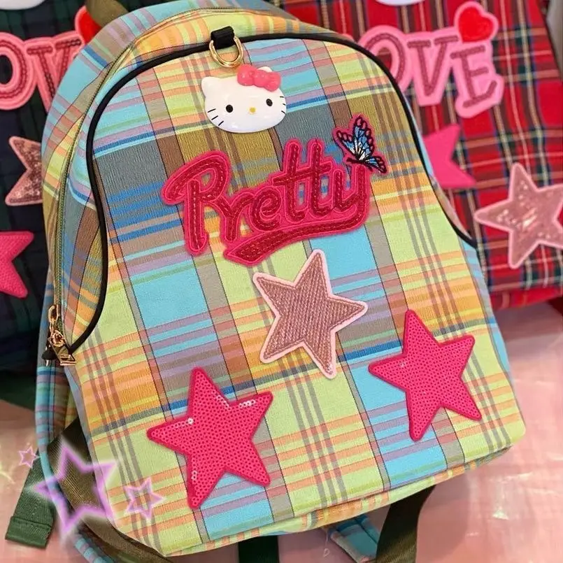 Sanrio Hello Kitty Cute Cartoon Fashion School Bag Classic Plaid Casual Small School Student Bag Children's Birthday Gift
Sanrio Hello Kitty Cute Cartoon Fashion School Bag Classic Plaid Casual Small School Student Bag Children's Birthday Gift
