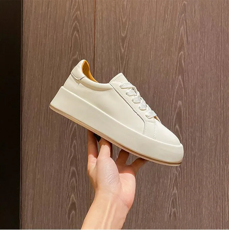 Spring Autumn Ins Real Leather Shoes Women Sneaker Fashion Shoes Height Increasing Casual Daily Ladies Footwear Size 34-40
Spring Autumn Ins Real Leather Shoes Women Sneaker Fashion Shoes Height Increasing Casual Daily Ladies Footwear Size 34-40