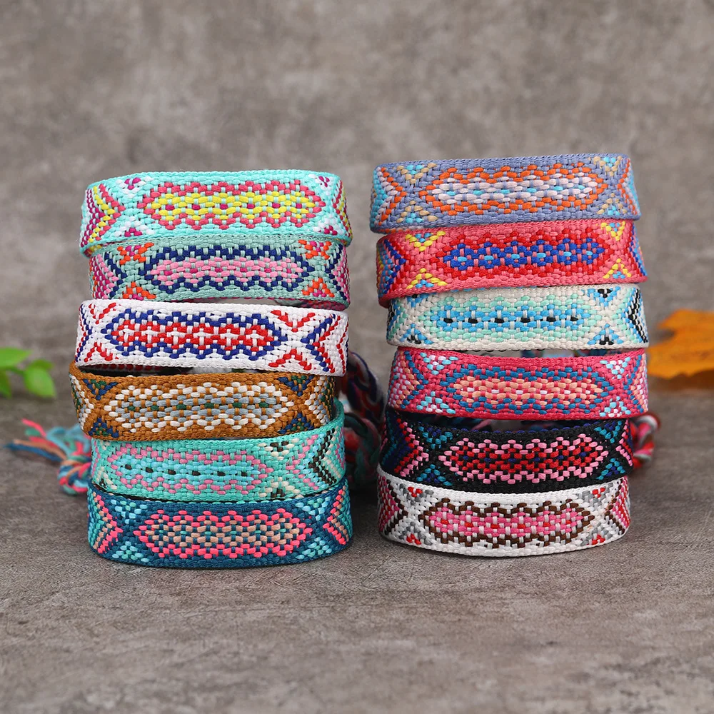 2023 Nepal Tibetan Rhombus Plaid Fabric Bracelet Women Men Handmade Ethnic Bohemia Boho Friendship Bracelet For Women Jewelry
2023 Nepal Tibetan Rhombus Plaid Fabric Bracelet Women Men Handmade Ethnic Bohemia Boho Friendship Bracelet For Women Jewelry