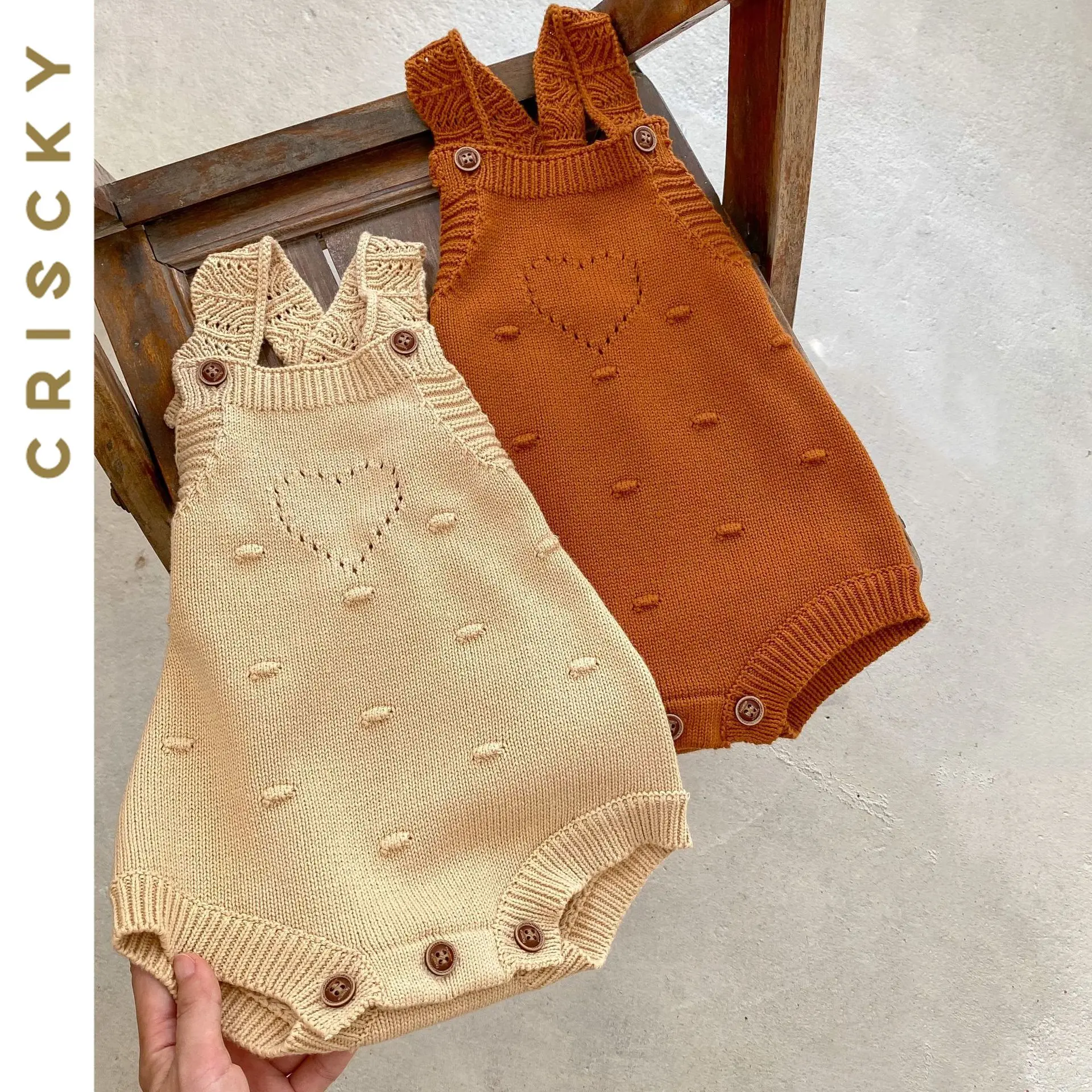Autumn Newborn Infant Baby Girls Rompers Playsuit Jumpsuit Overalls for Kids 2023 Knitted Sleeveless Solid Color Baby Clothing
Autumn Newborn Infant Baby Girls Rompers Playsuit Jumpsuit Overalls for Kids 2023 Knitted Sleeveless Solid Color Baby Clothing