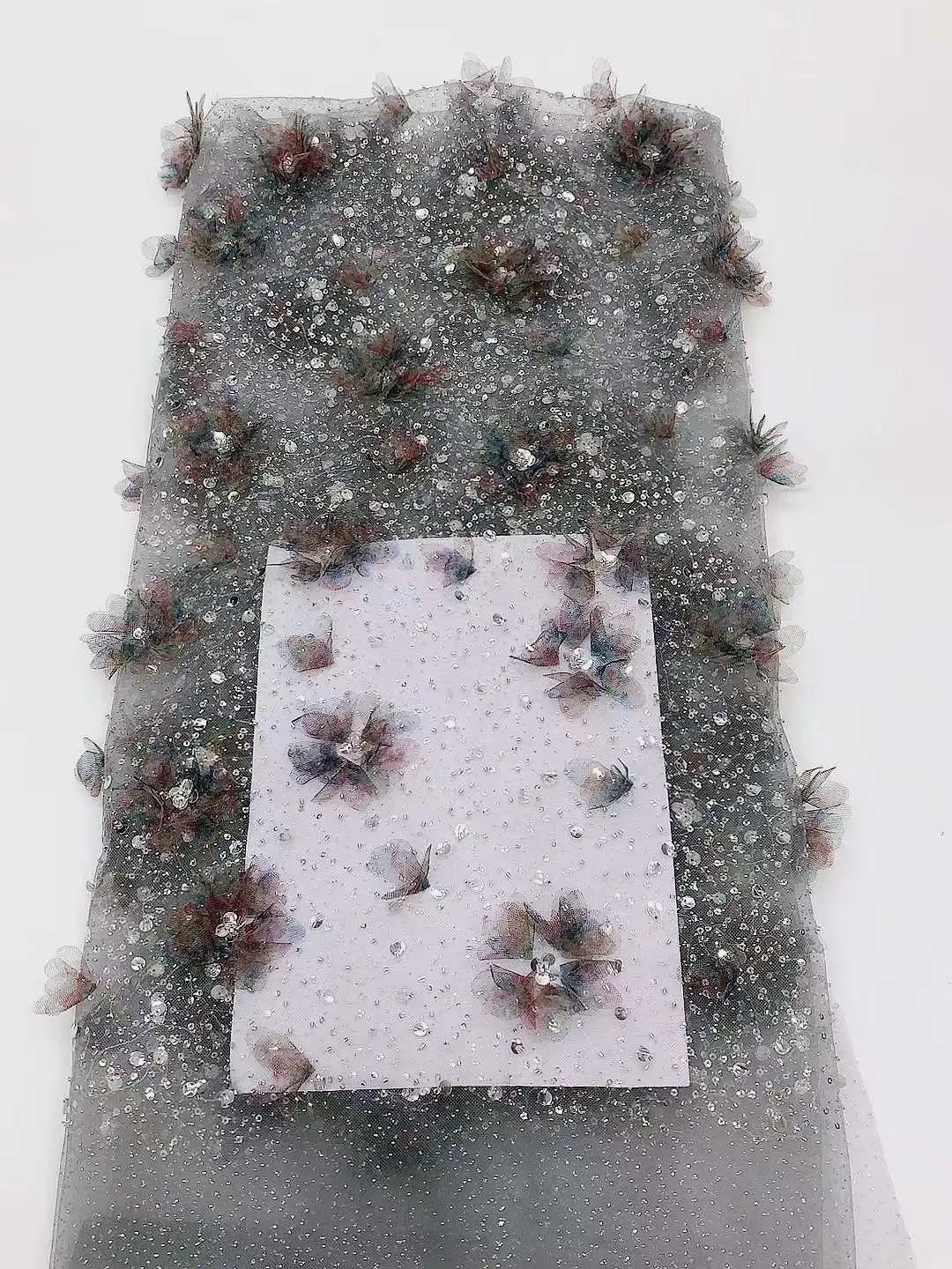 Luxury African Net Lace Fabrics 2023 High Quality French 3D Flower Sequins Embroidery Groom Tulle Lace Fabric For Party Dress
Luxury African Net Lace Fabrics 2023 High Quality French 3D Flower Sequins Embroidery Groom Tulle Lace Fabric For Party Dress