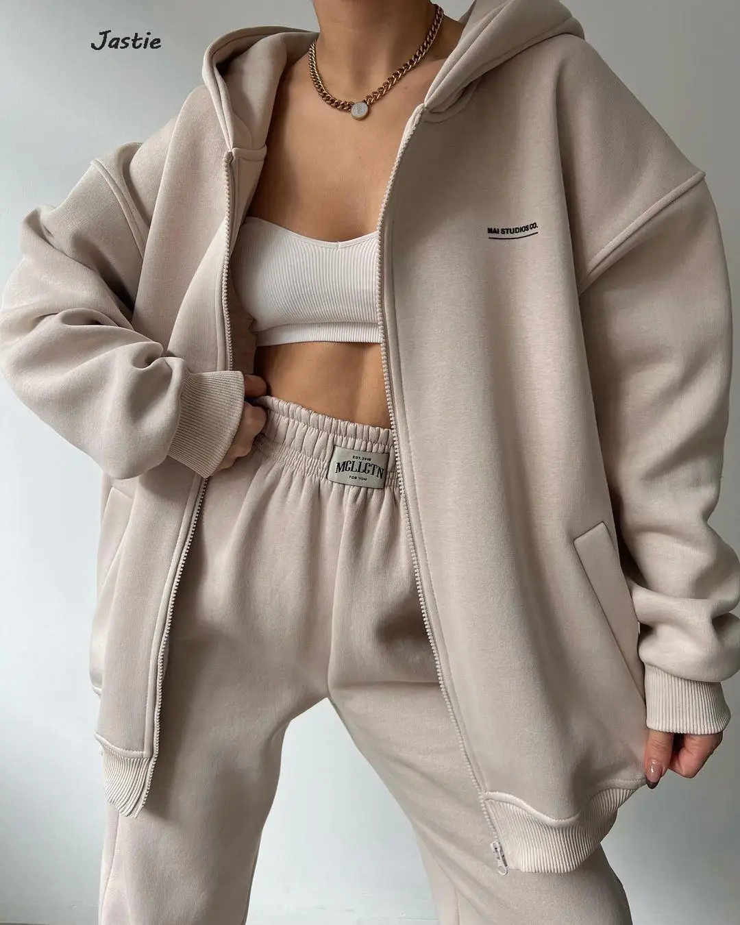 Thickened Zipper Sweatershirt Fleece Warm Winter Hoodie And Women Pant Sets Letter Jacket Trouser Fashion Loose Women Tracksuit 
Thickened Zipper Sweatershirt Fleece Warm Winter Hoodie And Women Pant Sets Letter Jacket Trouser Fashion Loose Women Tracksuit