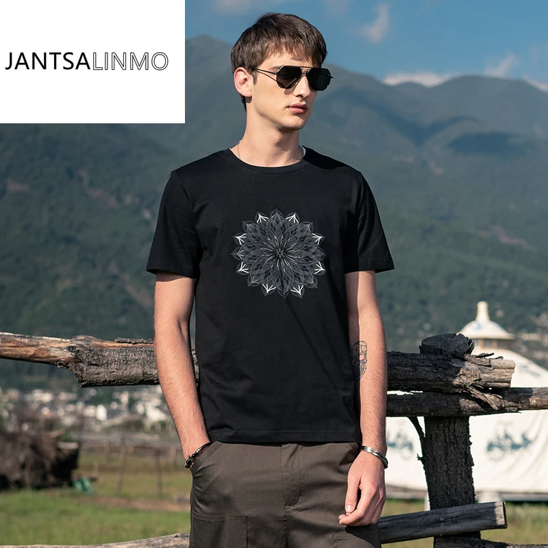 2022 Summer New Light Luxury Lotus Embroidery Men Short-sleeved T-shirt Round Neck Cotton Short-sleevedAll-matchBoutiqueClothing
2022 Summer New Light Luxury Lotus Embroidery Men Short-sleeved T-shirt Round Neck Cotton Short-sleevedAll-matchBoutiqueClothing