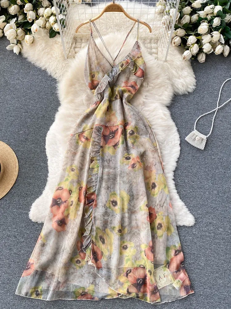 GUUZYUVIZ Sexy V-neck Sling Beach Dress Summer Vintage Slim Ruffles Painting Floral Chiffon Dress Ladies 2022 New Long Dresses
GUUZYUVIZ Sexy V-neck Sling Beach Dress Summer Vintage Slim Ruffles Painting Floral Chiffon Dress Ladies 2022 New Long Dresses