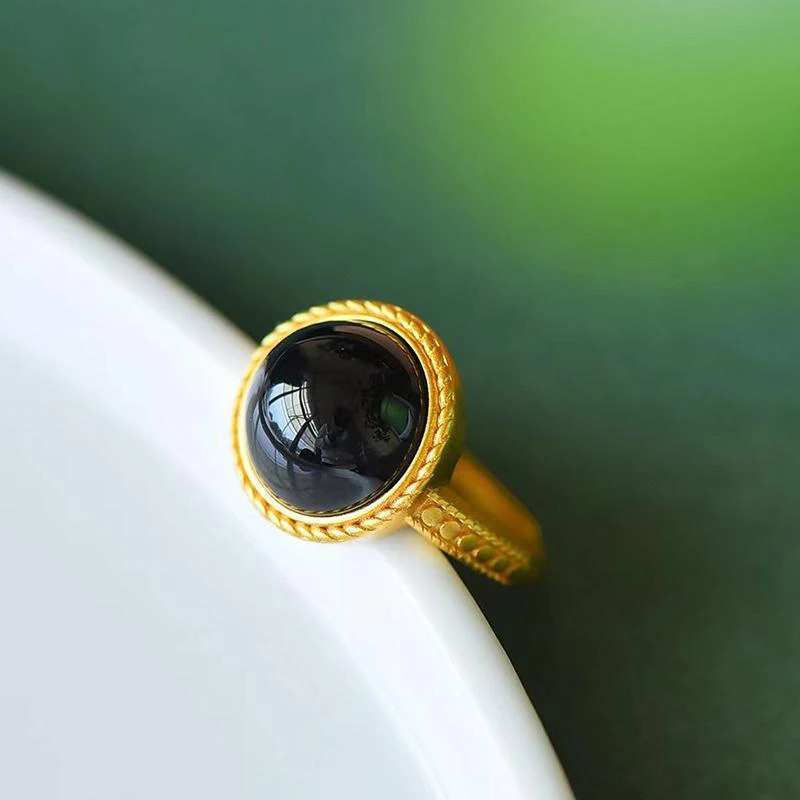 Natural Black Onyx Ring Round Opening Adjustable Ancient Gold Craft Ethnic Charm Ladies Jewelry Banquet Accessories
Natural Black Onyx Ring Round Opening Adjustable Ancient Gold Craft Ethnic Charm Ladies Jewelry Banquet Accessories