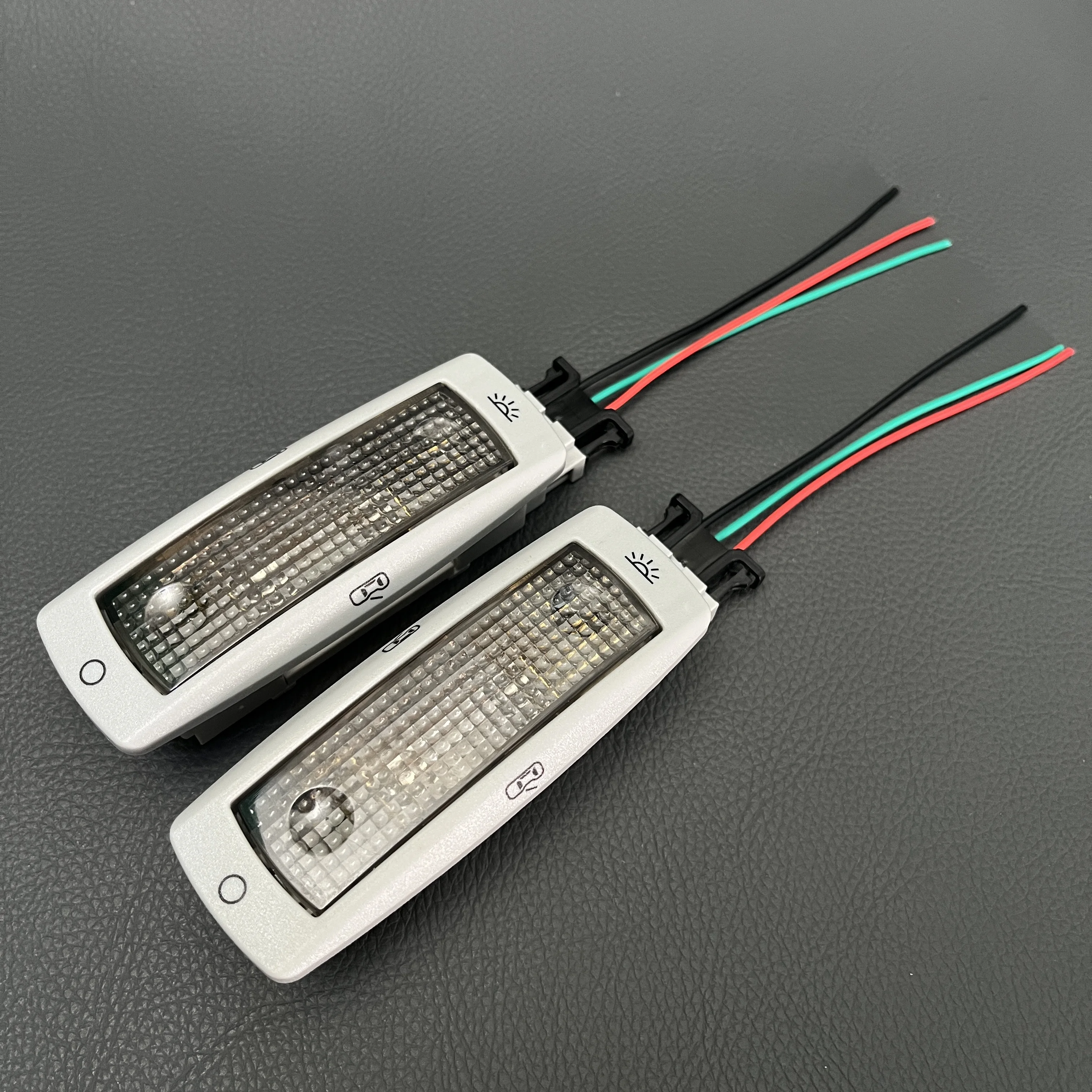 2шт задняя купольная лампа для чтения потолочный светильник жгут проводов 3B 0947291 Для VW Golf Passat Beetle Bora Superb Leon Черный Бежевый Серый
2шт задняя купольная лампа для чтения потолочный светильник жгут проводов 3B 0947291 Для VW Golf Passat Beetle Bora Superb Leon Черный Бежевый Серый