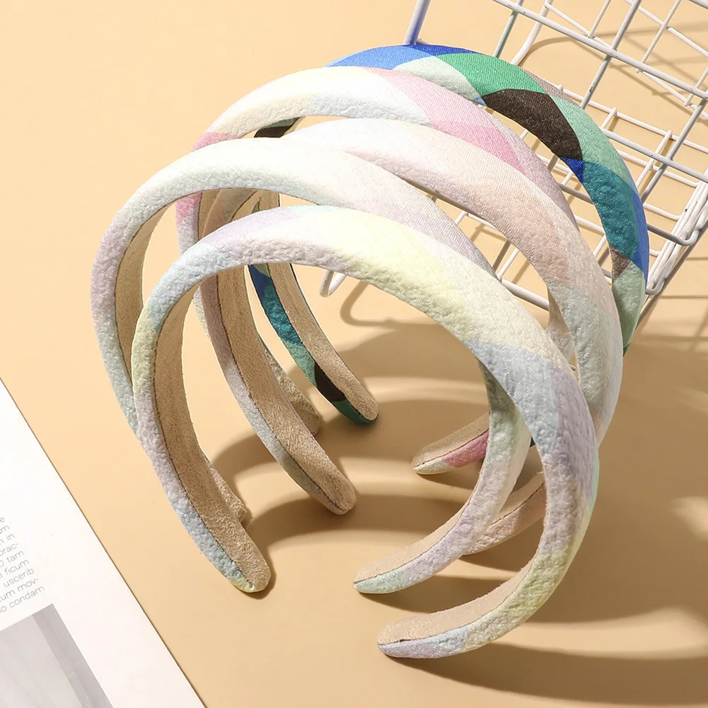 Fashion Wide Hair Bands For Women Headdress Candy Color Cloth Headband Bezel Girls Hairband Hair Hoop Female Hair Accessories
Fashion Wide Hair Bands For Women Headdress Candy Color Cloth Headband Bezel Girls Hairband Hair Hoop Female Hair Accessories