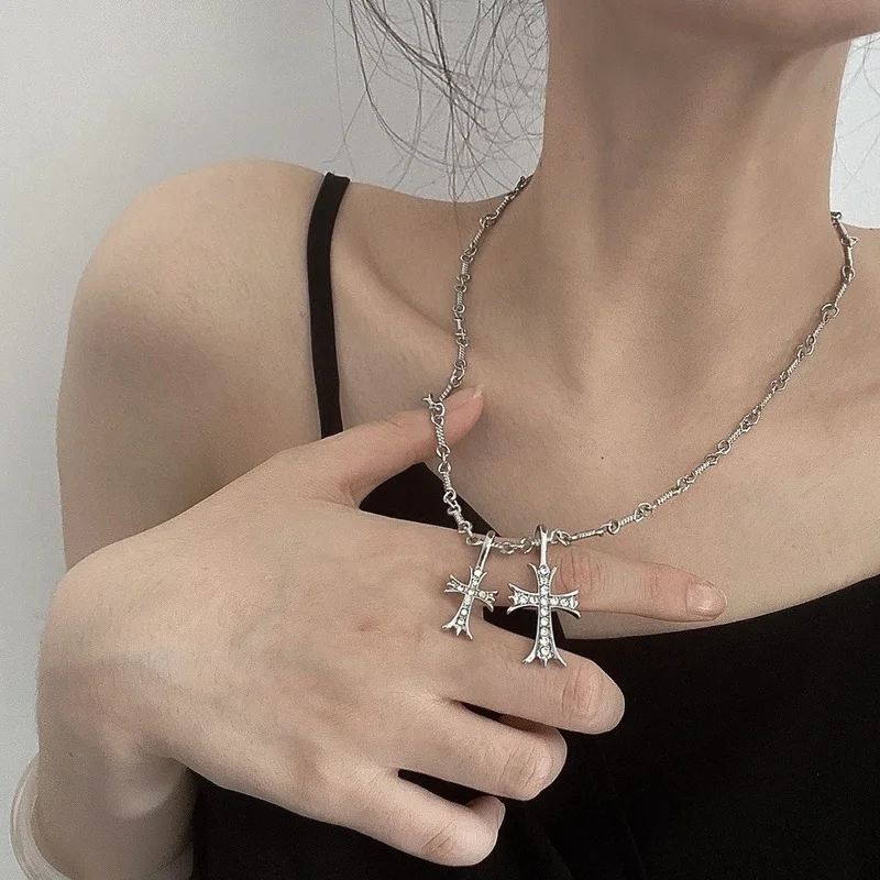 Baroque Cross Zircon Necklace for Women Fashion Metal Jesus Christianity Necklaces Woman Design Necklace European Accesorios
Baroque Cross Zircon Necklace for Women Fashion Metal Jesus Christianity Necklaces Woman Design Necklace European Accesorios