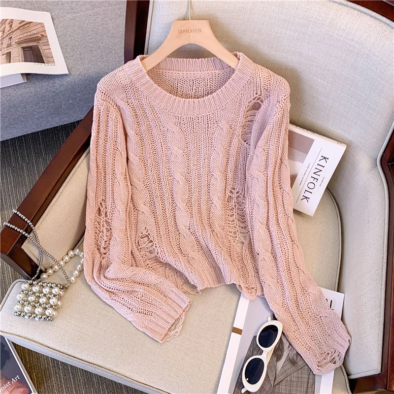 Flower sweater female 2023 new hollow design feeling relaxed lazy wind high waist short.
Flower sweater female 2023 new hollow design feeling relaxed lazy wind high waist short.