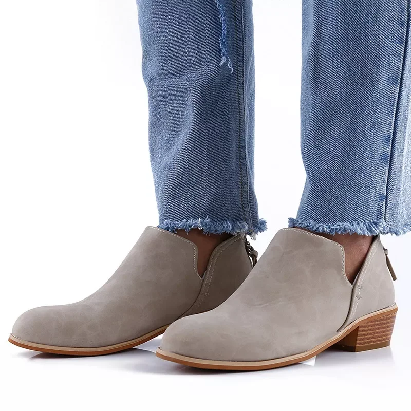 2023NEW Fashion Boots Women Winter Shoes Pointed Toe Women Ankle Boots Sexy Ladies Party Shoes Square Heels
2023NEW Fashion Boots Women Winter Shoes Pointed Toe Women Ankle Boots Sexy Ladies Party Shoes Square Heels