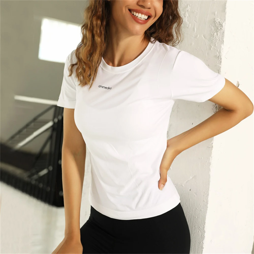 Women's Yoga Top Slim Fit Quick Drying And Breathable Training Clothes Outdoor Gym Beauty Sports Running Short Sleeved T-Shirt
Women's Yoga Top Slim Fit Quick Drying And Breathable Training Clothes Outdoor Gym Beauty Sports Running Short Sleeved T-Shirt
