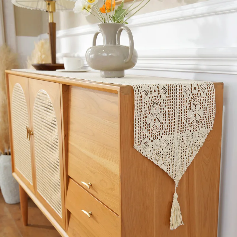 Винтажная плетеная настольная дорожка ручной работы с кисточками для украшения свадебного обеденного стола домашний декор
Винтажная плетеная настольная дорожка ручной работы с кисточками для украшения свадебного обеденного стола домашний декор