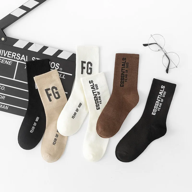 New European and American Spring Hip-hop Fashion Socks Personality Male Alphabet Socks Sports Skateboard Leisure Sock 
New European and American Spring Hip-hop Fashion Socks Personality Male Alphabet Socks Sports Skateboard Leisure Sock