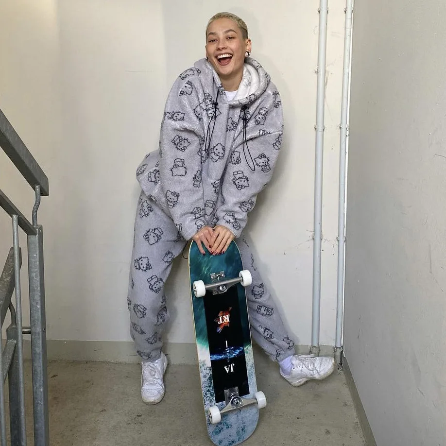 Sanrio Y2k Hello Kitty Printed Hoodies Set Fleece Fashion Women's Autumn Pullover Hooded Top Loose Leggings 
Sanrio Y2k Hello Kitty Printed Hoodies Set Fleece Fashion Women's Autumn Pullover Hooded Top Loose Leggings