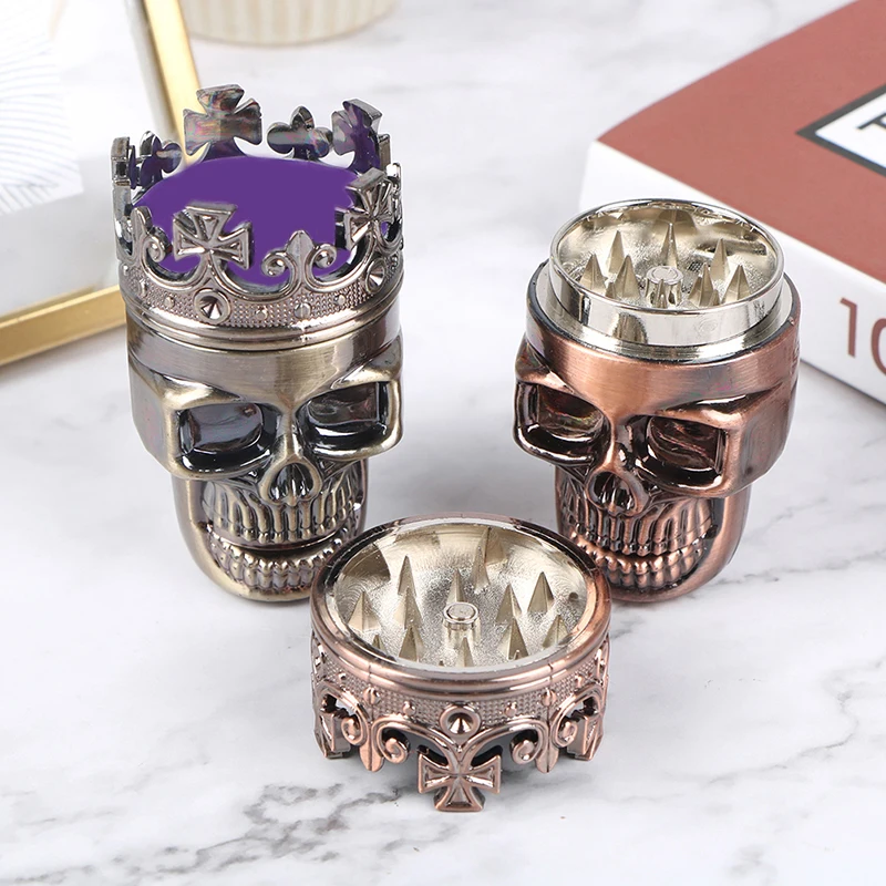 

3 Layers Classic King Skull Plastics Tobacco Herb Spice Grinder Crusher Hand Muller Smoke Grinders Smoking Accessories Gift 1PC
