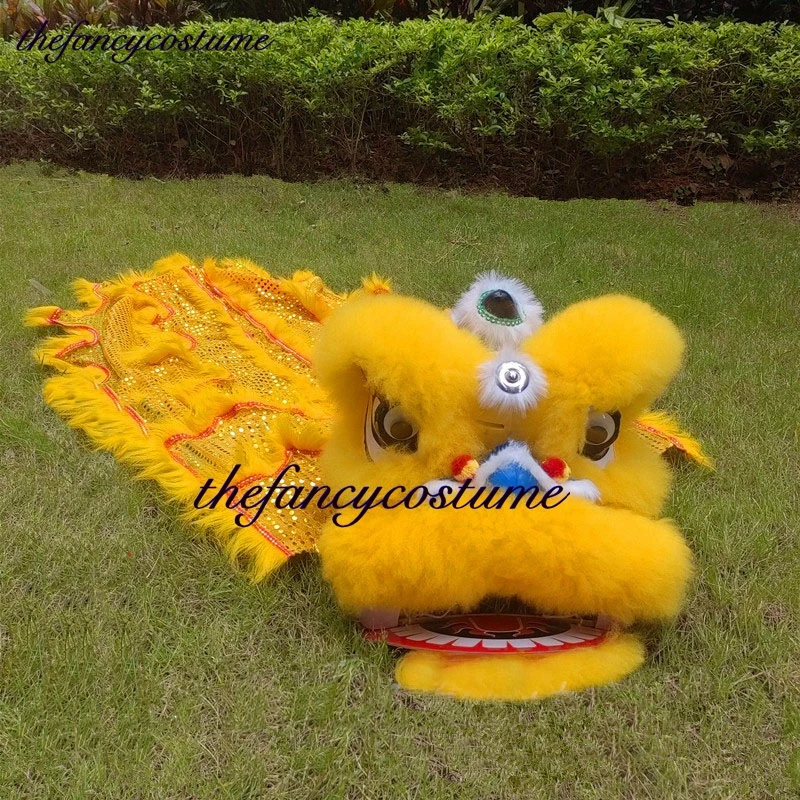 Upmarke Lion Dance Mascot Costume one pant two size Props Outfit Dress Chinese Spring Day Traditional Culture Party Festivall
Upmarke Lion Dance Mascot Costume one pant two size Props Outfit Dress Chinese Spring Day Traditional Culture Party Festivall