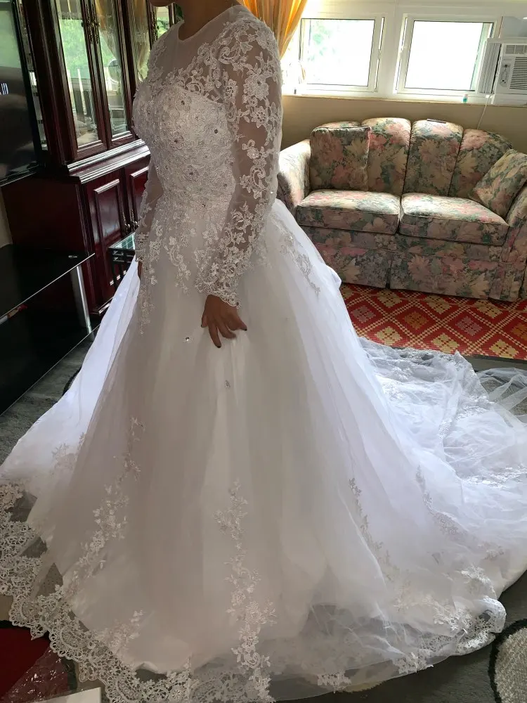 Elegant Wedding Dress Long Lace Sleeves Sweetheart Lace Applique Bridal Gown Beading Ruffle Tulle With Train Robe De Mariée
Elegant Wedding Dress Long Lace Sleeves Sweetheart Lace Applique Bridal Gown Beading Ruffle Tulle With Train Robe De Mariée