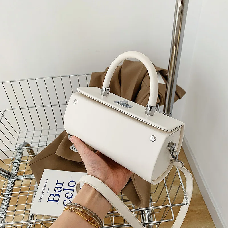 Women's Fashion PU Handbag Female Korean Retro Solid Color Shoulder Messenger Bag Ladies Temperament Casual Small Square Bag
Women's Fashion PU Handbag Female Korean Retro Solid Color Shoulder Messenger Bag Ladies Temperament Casual Small Square Bag