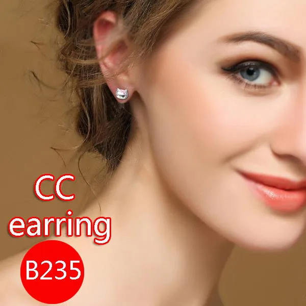 B235 Fashion AAA Stud Earrings Personality Retro High Quality Letter Shape Jewelry Gift Couple New
B235 Fashion AAA Stud Earrings Personality Retro High Quality Letter Shape Jewelry Gift Couple New