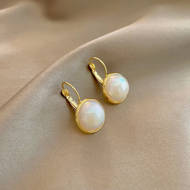 2022 New Cute Pearl Drop Earrings for Women Gold Color Eardrop Minimalist Tiny Hoops Wedding Fashion Korean Earring Jewelry
2022 New Cute Pearl Drop Earrings for Women Gold Color Eardrop Minimalist Tiny Hoops Wedding Fashion Korean Earring Jewelry