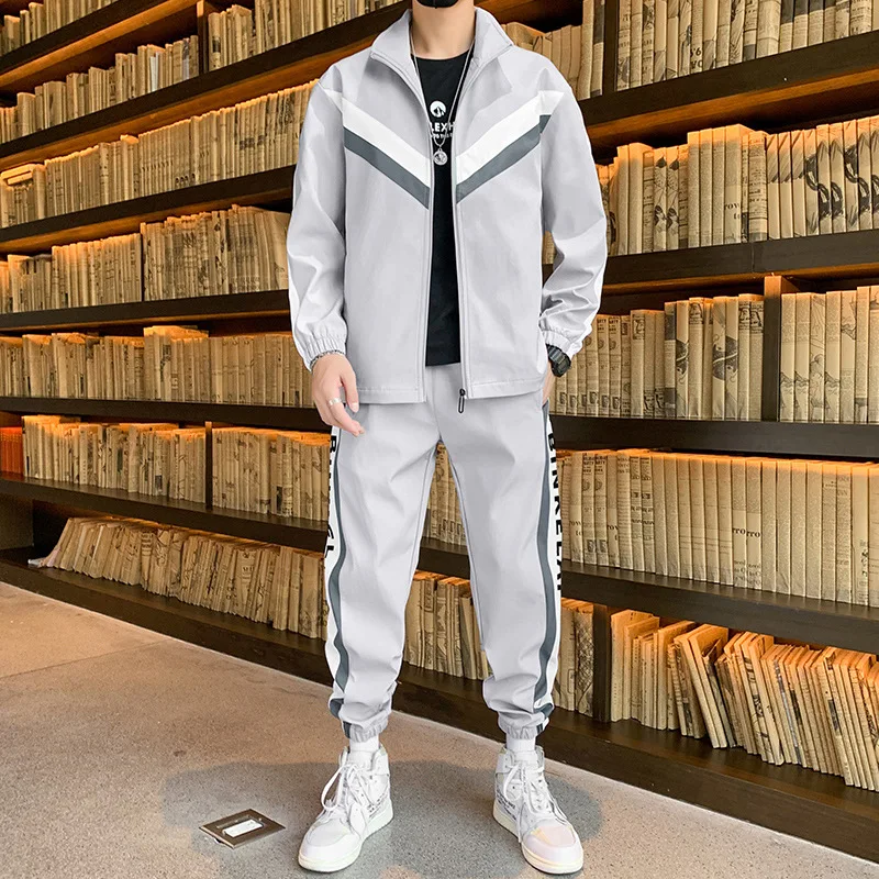 Hombre 2021 Spring Casual Sportswear Jacket Set Men's Fashion Loose With Chaopai Two-piece Wear
Hombre 2021 Spring Casual Sportswear Jacket Set Men's Fashion Loose With Chaopai Two-piece Wear