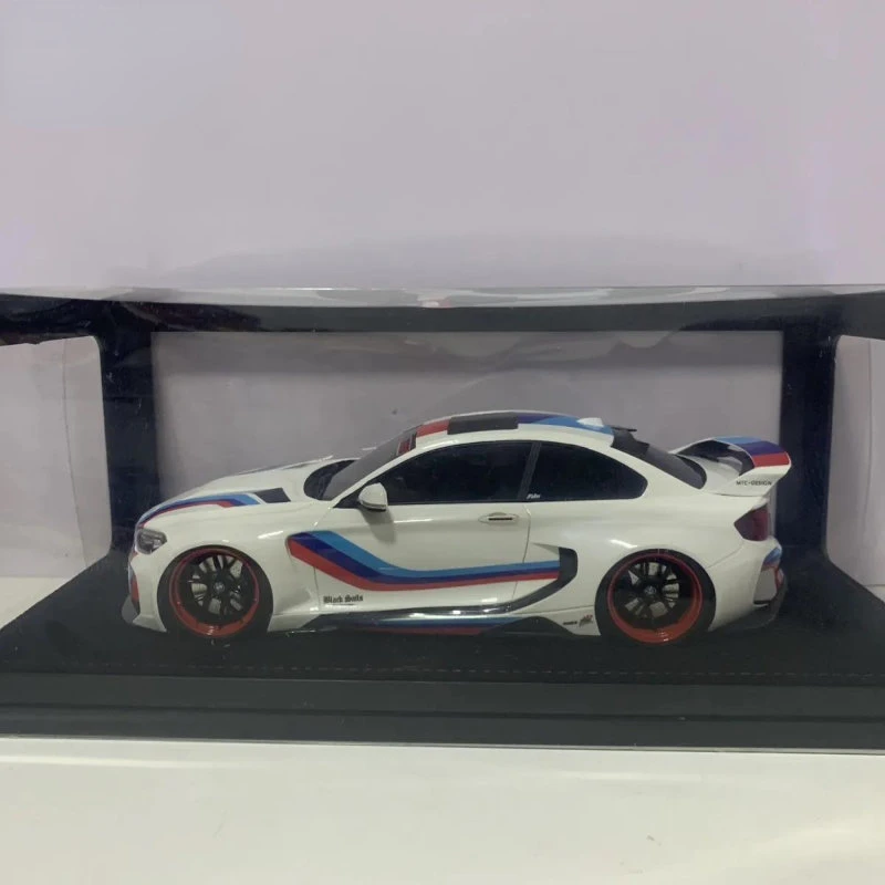 1:18 BMW M235i DarwinPRO спортивный автомобиль высокой симуляции литая машина из металлического сплава Модель автомобиля игрушки для детей подарок к...
1:18 BMW M235i DarwinPRO спортивный автомобиль высокой симуляции литая машина из металлического сплава Модель автомобиля игрушки для детей подарок к...