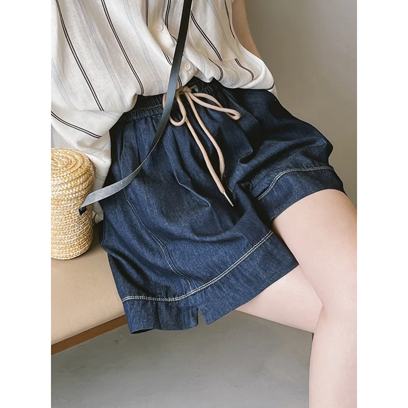 Retro Denim Shorts Women's Loose Versatile Elastic Waist Wide Leg A-line Pants 2023 Summer New Casual Lace-up Short Jeans
Retro Denim Shorts Women's Loose Versatile Elastic Waist Wide Leg A-line Pants 2023 Summer New Casual Lace-up Short Jeans