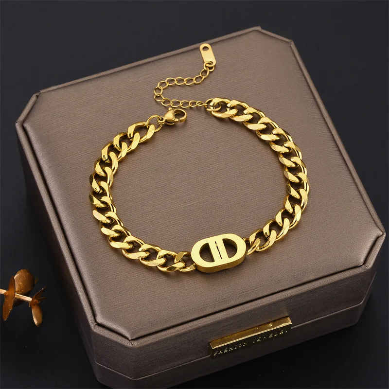 New Punk Gold Guba Thick Chains D Letter Necklace Bracelet For Women Titanium Stainless Steel Choker Necklace Party Jewelry
New Punk Gold Guba Thick Chains D Letter Necklace Bracelet For Women Titanium Stainless Steel Choker Necklace Party Jewelry
