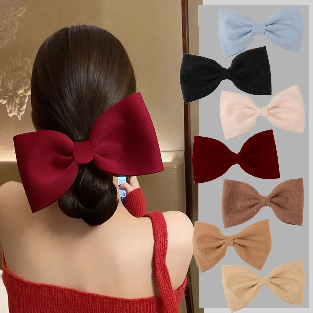 Осень и зима большая заколка-бантик для волос заколка для волос для женщин девочек имитация кашемира утка зажим Топ головной убор украшения...
Осень и зима большая заколка-бантик для волос заколка для волос для женщин девочек имитация кашемира утка зажим Топ головной убор украшения...