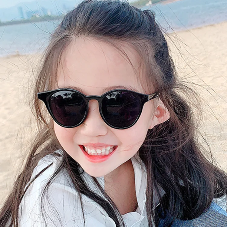 Kids Sunglasses Colorful Reflective Mirror Hot Boys Girls Kids Child Classic Retro Cute Sun Glasses Round Eyewear UV400
Kids Sunglasses Colorful Reflective Mirror Hot Boys Girls Kids Child Classic Retro Cute Sun Glasses Round Eyewear UV400