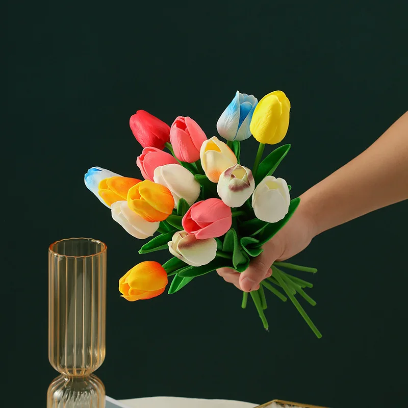 10PCS Tulip Artificial Flower Real Touch Artificial Bouquet Fake Flower for Wedding Decoration Flowers Home Garden Decor
10PCS Tulip Artificial Flower Real Touch Artificial Bouquet Fake Flower for Wedding Decoration Flowers Home Garden Decor