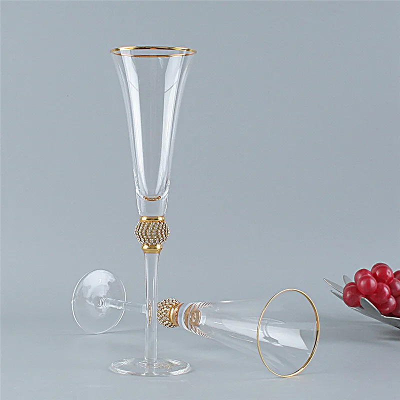 2Pcs 200ml Phnom Penh Champagne Glasses Inlaid Diamond Wine Glass Weddeing Party Crystal Goblet Cocktail Glass Drinkware Gifts
2Pcs 200ml Phnom Penh Champagne Glasses Inlaid Diamond Wine Glass Weddeing Party Crystal Goblet Cocktail Glass Drinkware Gifts