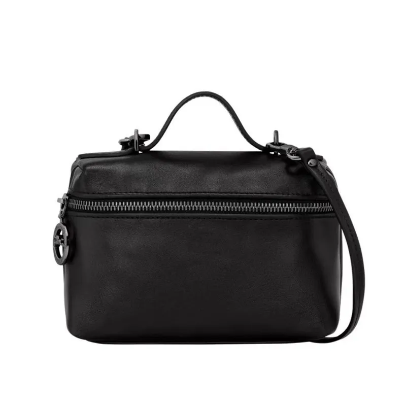 2023 New Fashion Women's Small Square Bag Portable Makeup Bag Single Shoulder Crossbody Bag Small Square Box Bag Pillow Bag
2023 New Fashion Women's Small Square Bag Portable Makeup Bag Single Shoulder Crossbody Bag Small Square Box Bag Pillow Bag