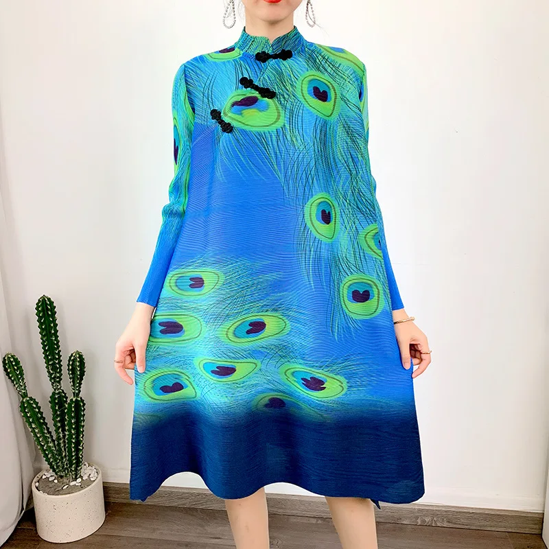 Pleated skirt pleated print dress stand collar loose large a skirt pleated dress
Pleated skirt pleated print dress stand collar loose large a skirt pleated dress