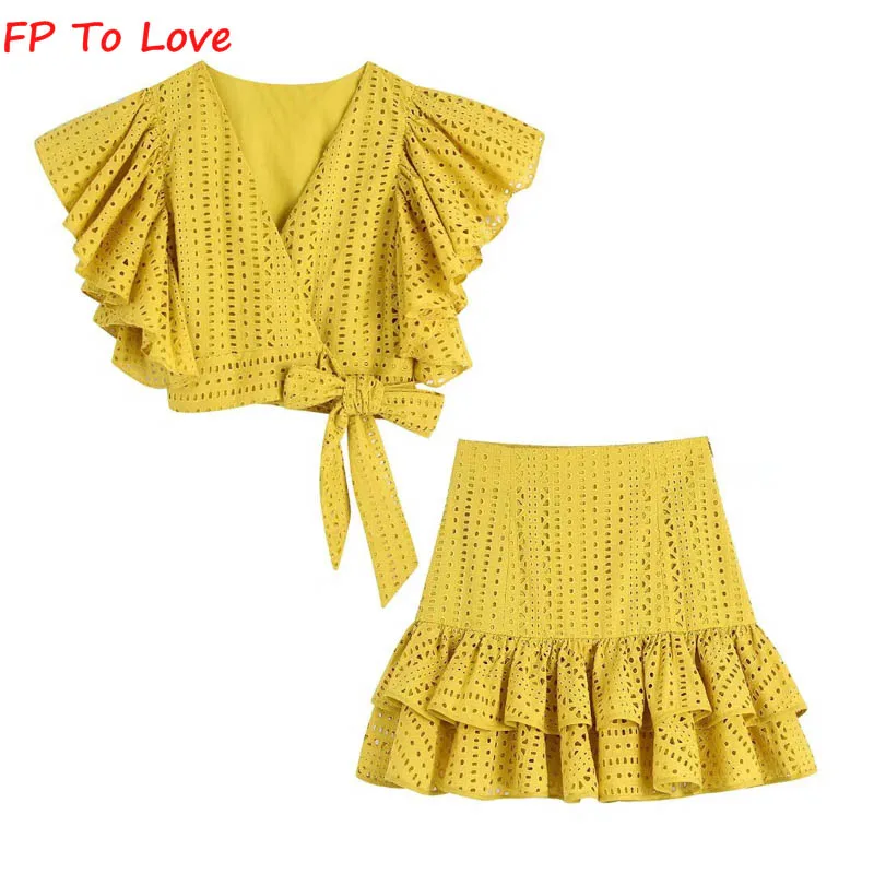 French 2022 Summer Belly Button Yellow Embroidered Top Hollow Short Sleeve Wrap Shirt Women's Layered Ruffle Mini Skirt Suit
French 2022 Summer Belly Button Yellow Embroidered Top Hollow Short Sleeve Wrap Shirt Women's Layered Ruffle Mini Skirt Suit