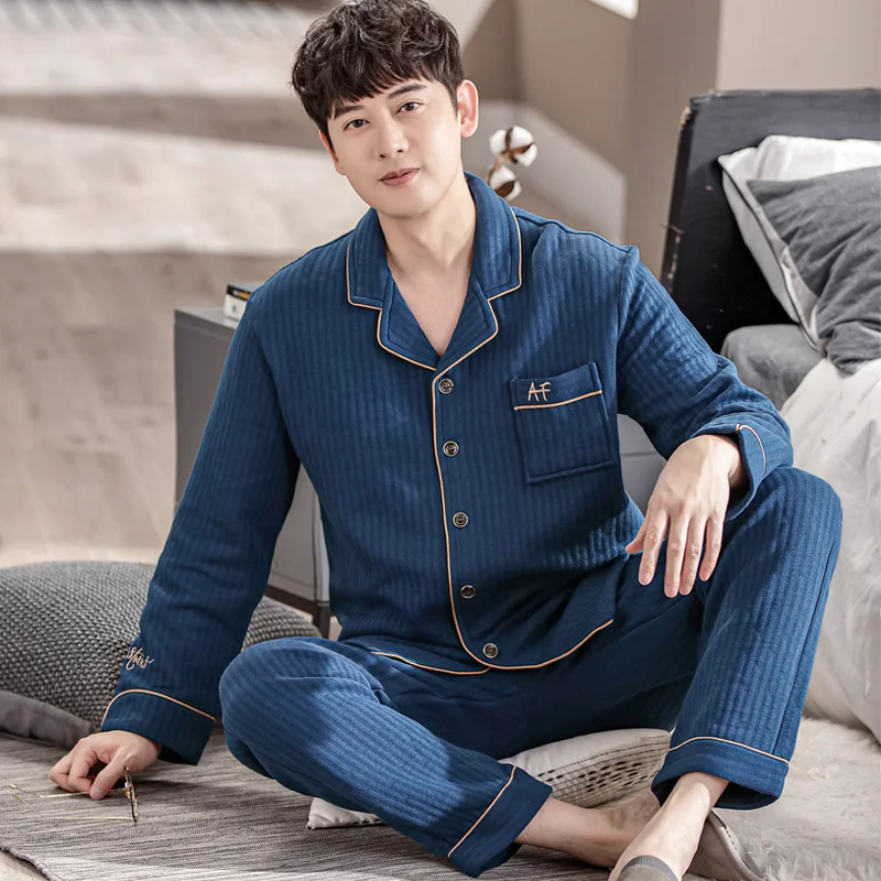 Winter Men Air Cotton Pajamas Set Thick And Warm Mens Sleepwear Long Sleeve Turn-down Loose Soft Plus Size 4XL Male Homewear
Winter Men Air Cotton Pajamas Set Thick And Warm Mens Sleepwear Long Sleeve Turn-down Loose Soft Plus Size 4XL Male Homewear