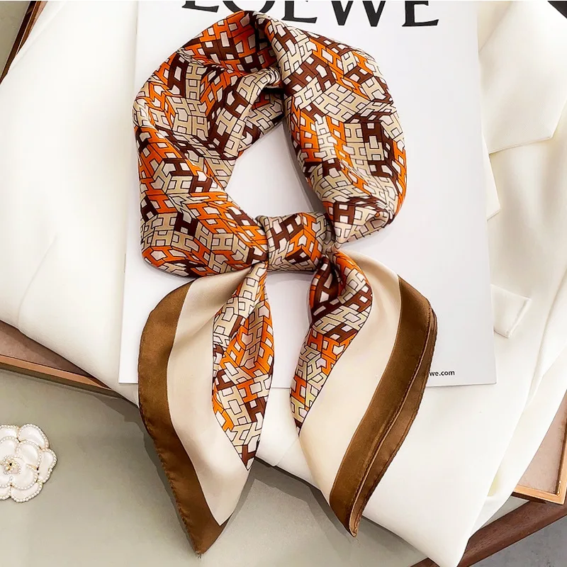 2022 Fashion Luxury Silk Satin Neck Head Scarf Women Scarfs Female 70*70cm Kerchief Square Shawls and Wraps Scarves Bag Bandana
2022 Fashion Luxury Silk Satin Neck Head Scarf Women Scarfs Female 70*70cm Kerchief Square Shawls and Wraps Scarves Bag Bandana