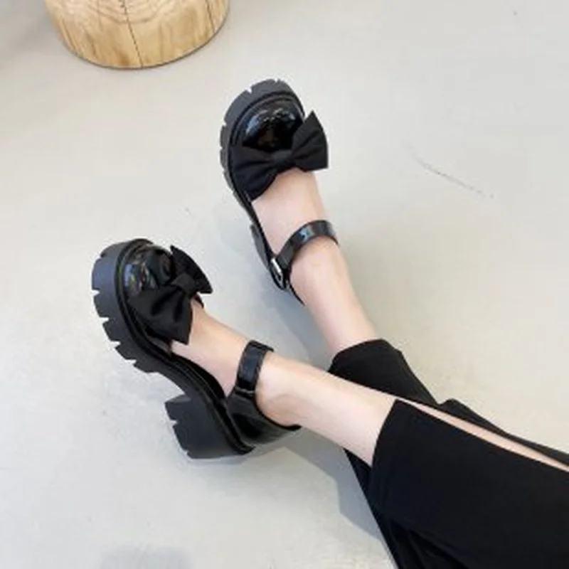 Spring Summer New Bow Sweet Lolita Platform Women Shoes 2022 Luxury Brand Fashion Flats Mary Janes Party Dress Women Shoes Mujer
Spring Summer New Bow Sweet Lolita Platform Women Shoes 2022 Luxury Brand Fashion Flats Mary Janes Party Dress Women Shoes Mujer