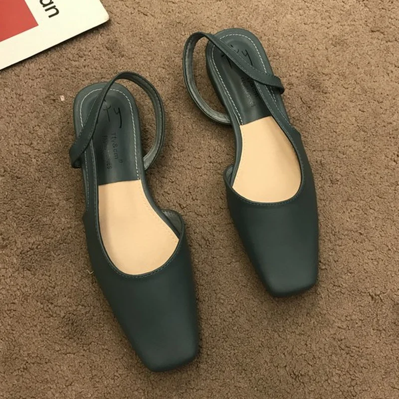 Women's Sandals 2022 Closed Toed Thick Heels with Summer Casual Ladies Shoes Fashion Solid Slip-on Shallow Sandalias De Mujer
Women's Sandals 2022 Closed Toed Thick Heels with Summer Casual Ladies Shoes Fashion Solid Slip-on Shallow Sandalias De Mujer