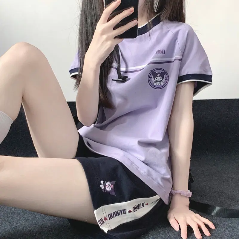 Kawaii Sanrios Kuromi фиолетовый спортивный костюм женская летняя Студенческая Повседневная спортивная одежда шорты с коротким рукавом аниме милый ...
Kawaii Sanrios Kuromi фиолетовый спортивный костюм женская летняя Студенческая Повседневная спортивная одежда шорты с коротким рукавом аниме милый ...